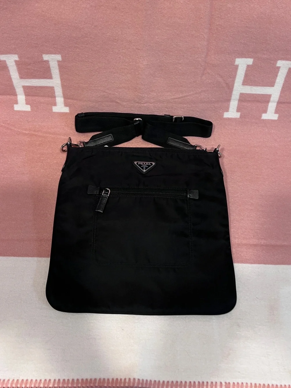Prada🌟Black Nylon Messenger Crossbody Bag UNISEX. Offers always welcome!